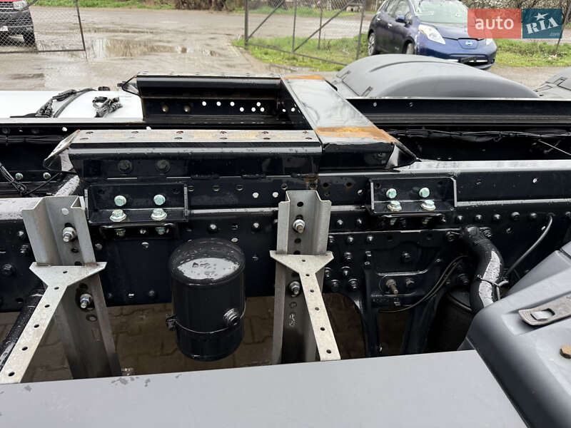 Контейнеровоз MAN 26.530 2022 в Черновцах