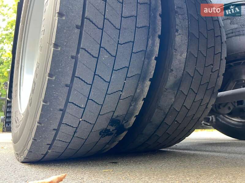 Контейнеровоз MAN 26 2021 в Черновцах