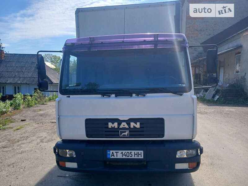Грузовой фургон MAN 8.145 2003 в Ивано-Франковске