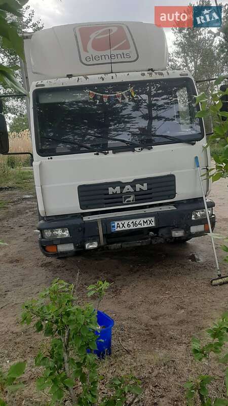 Вантажний фургон MAN 8.145 2002 в Харкові