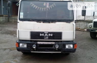Вантажний фургон MAN 8.163 2001 в Чернівцях