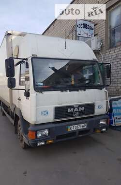 Вантажний фургон MAN 8.163 2000 в Херсоні
