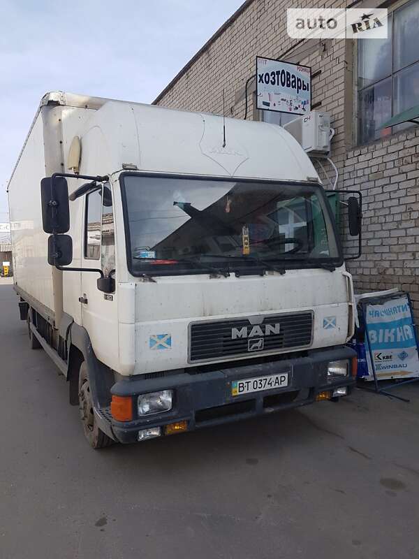 Грузовой фургон MAN 8.163 2000 в 