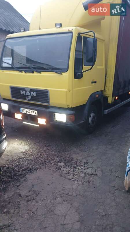 Вантажний фургон MAN 8.163 2000 в 