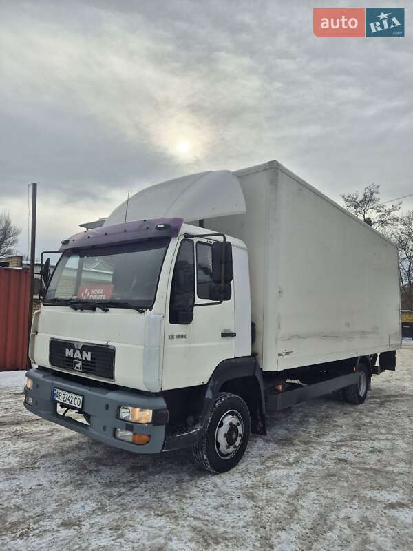 Вантажний фургон MAN 8.163 2000 в Києві