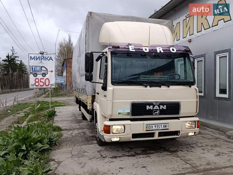 Вантажний фургон MAN 8.163 2000 в Кам'янець-Подільському