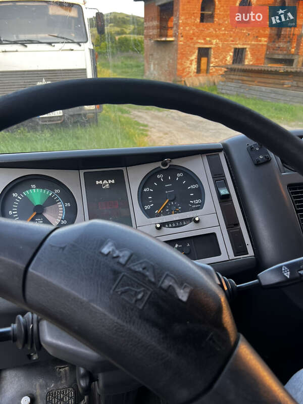 Тентованый MAN 8.180 2004 в Черновцах