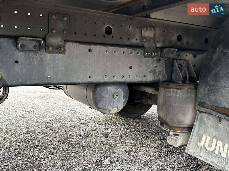 Вантажний фургон MAN 8.180 2005 в Умані