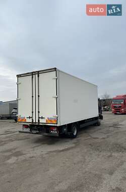 Грузовой фургон MAN 8.224 2000 в 