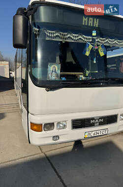 Туристический / Междугородний автобус MAN A03 2000 в 