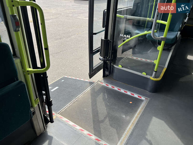 Городской автобус MAN A21 2005 в Николаеве