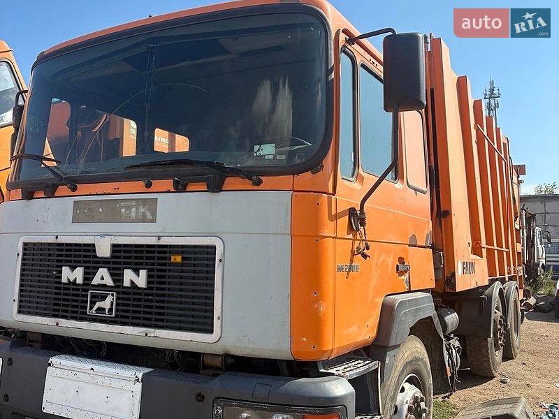 Мусоровоз MAN Comandor 2001 в Одессе