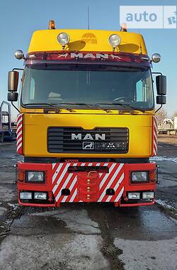 Тягач MAN F 2000 2001 в 