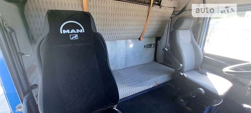 Кран-манипулятор MAN F 2000 1993 в Луцке