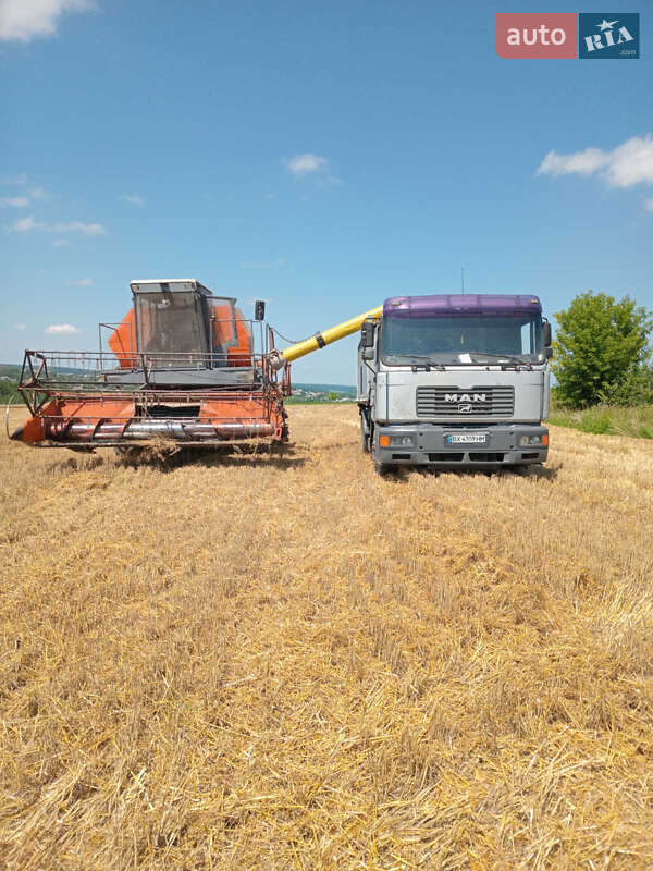 Тягач MAN F 2000 1999 в Віньківцях