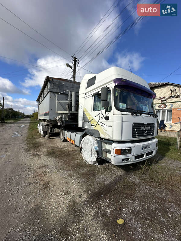 Тягач MAN F 2000 2001 в Волочиске