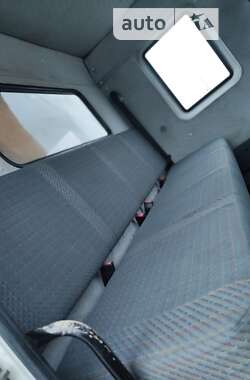 Вантажний фургон MAN L 2000 2001 в 