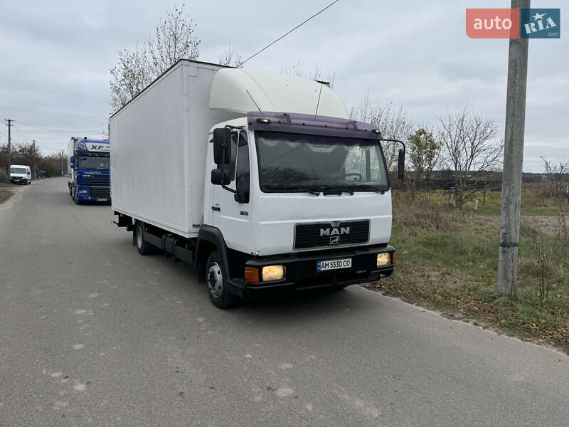 Грузовой фургон MAN L 2000 1996 в 