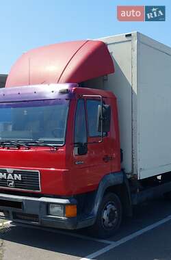 Вантажний фургон MAN L 2000 2002 в 