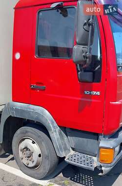 Вантажний фургон MAN L 2000 2002 в 