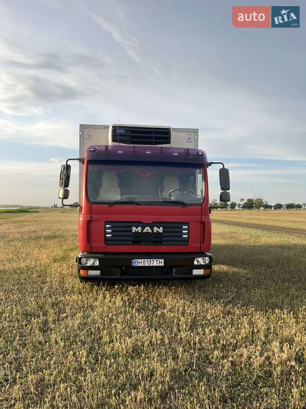 Інші вантажівки MAN LE 8.180 2006 в 