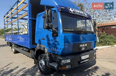 Грузовой фургон MAN LE 8.220 2002 в Изюме