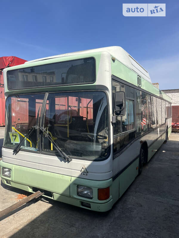 Сіз сперму, өйткені мүшесі терең итерілген