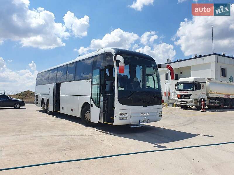 Туристический / Междугородний автобус MAN R08 2011 в 