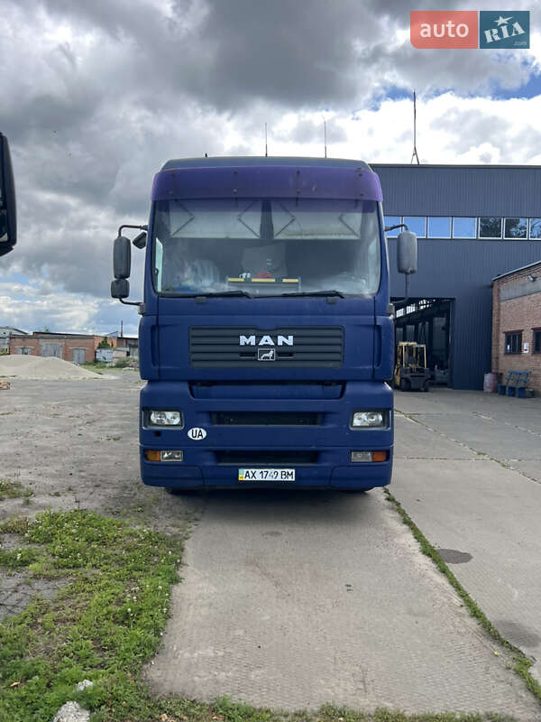 Тягач MAN TG 2001 в 