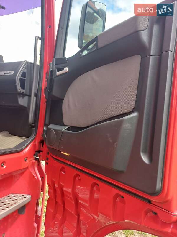 Тягач MAN TGA 2006 в Тростянці