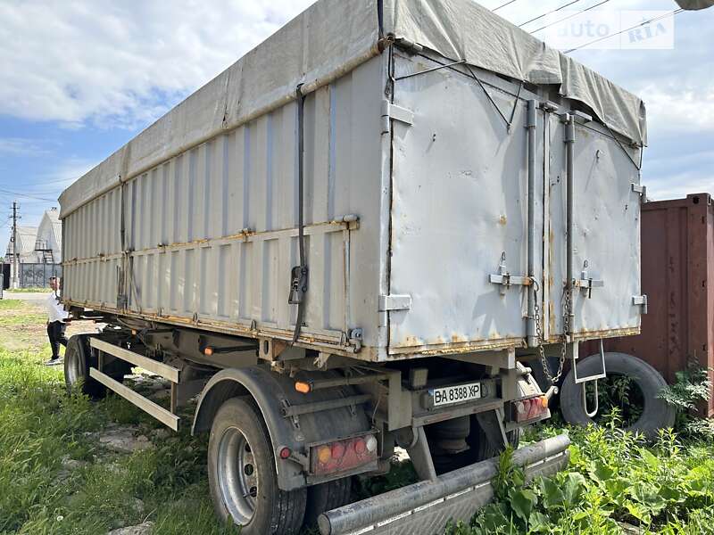 Контейнеровоз MAN TGA 2007 в Гайвороні