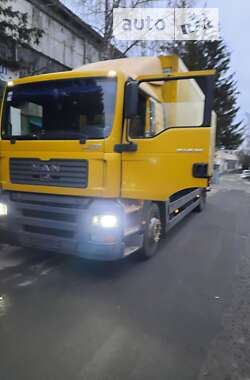 Контейнеровоз MAN TGA 2005 в 