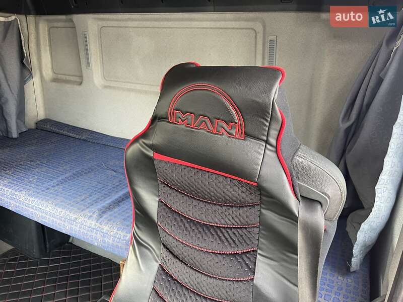 Контейнеровоз MAN TGA 2004 в Вінниці