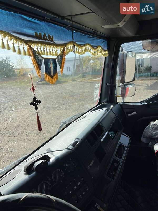 Контейнеровоз MAN TGA 2004 в Вінниці