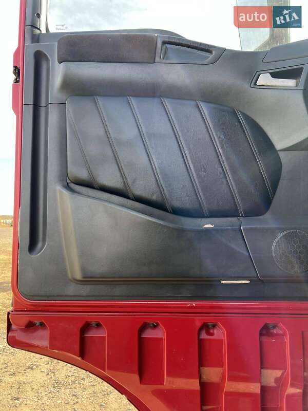 Контейнеровоз MAN TGA 2004 в Вінниці