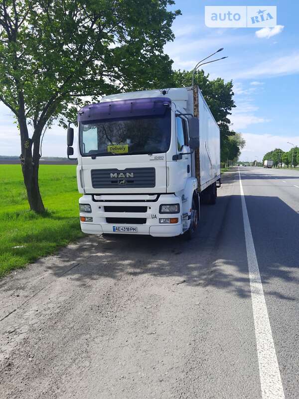 Грузовой фургон MAN TGA 2005 в Днепре
