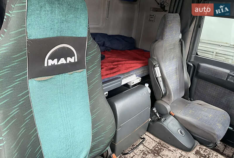 Зерновоз MAN TGA 2004 в Синельниково