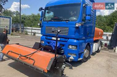 Поливомоечная машина MAN TGA 2008 в 