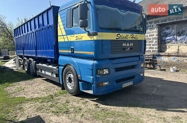 Контейнеровоз MAN TGA 2004 в 