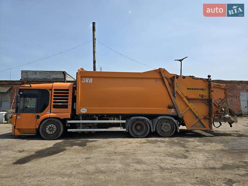 Мусоровоз MAN TGA 2005 в Ровно