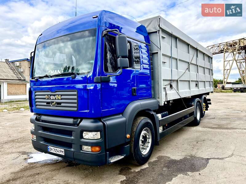 Контейнеровоз MAN TGA 2007 в Запорожье