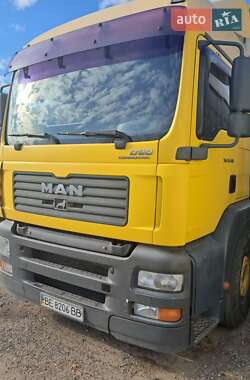 Контейнеровоз MAN TGA 2004 в 