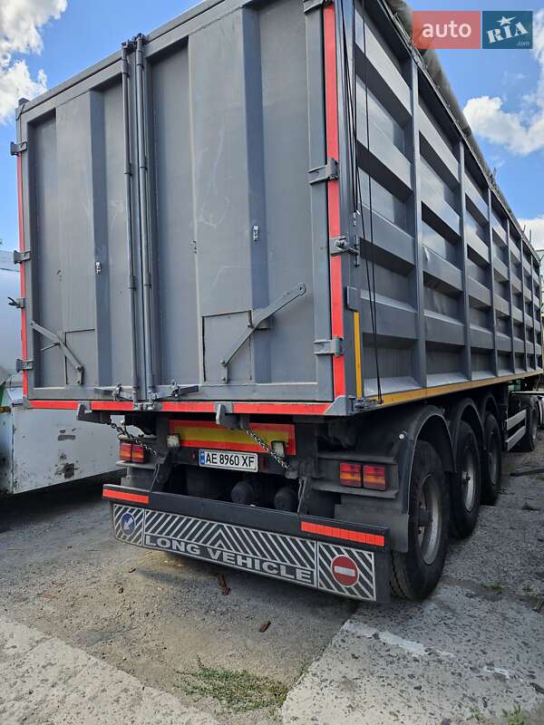Зерновоз MAN TGA 2001 в Дніпрі