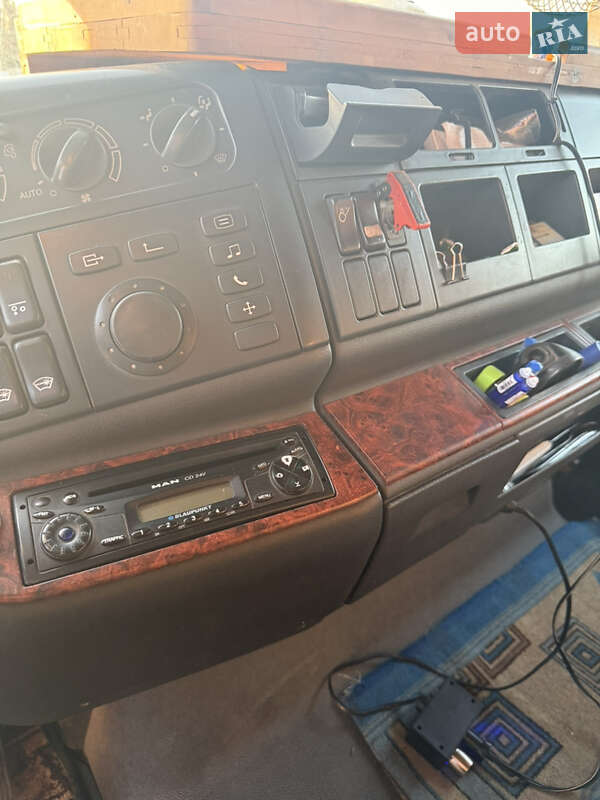 Тягач MAN TGA 2005 в Саврани