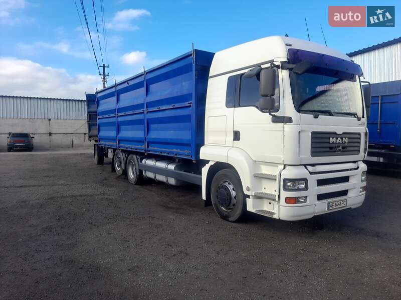 Контейнеровоз MAN TGA 2005 в Магдалинівці