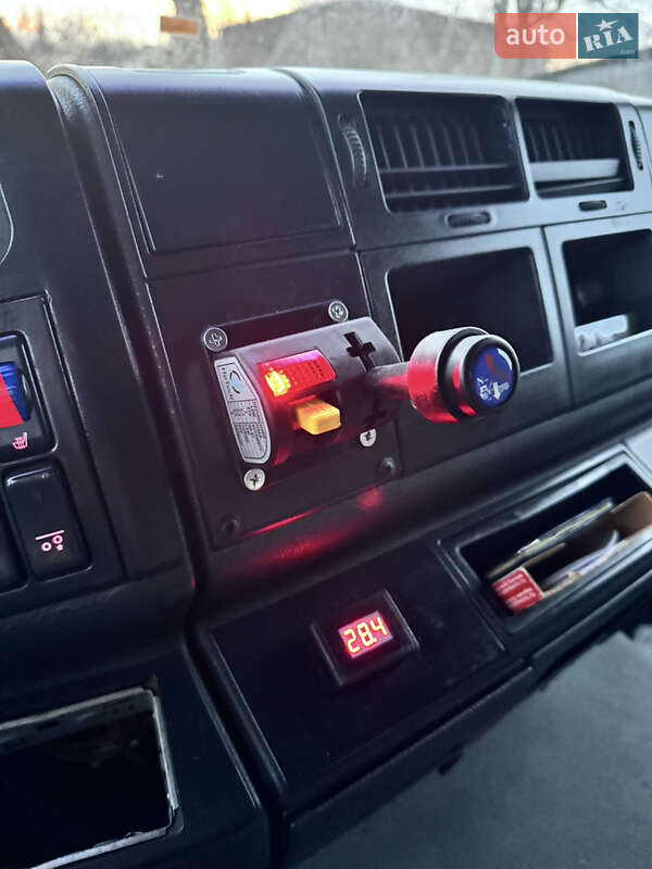 Кран-маніпулятор MAN TGA 2004 в Бурштині