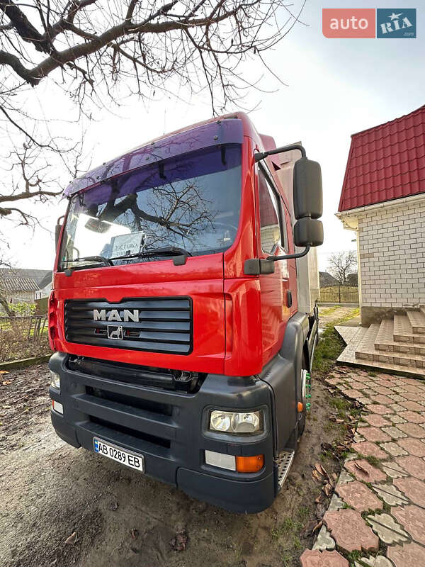 Контейнеровоз MAN TGA 2004 в Баре фото 2 Контейнеровоз MAN TGA 2004 в Баре