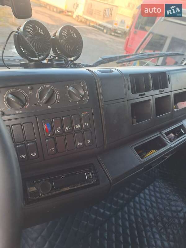 Контейнеровоз MAN TGA 2004 в Львове фото 47 Контейнеровоз MAN TGA 2004 в Львове