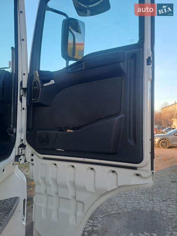 Контейнеровоз MAN TGA 2004 в Львове фото 64 Контейнеровоз MAN TGA 2004 в Львове