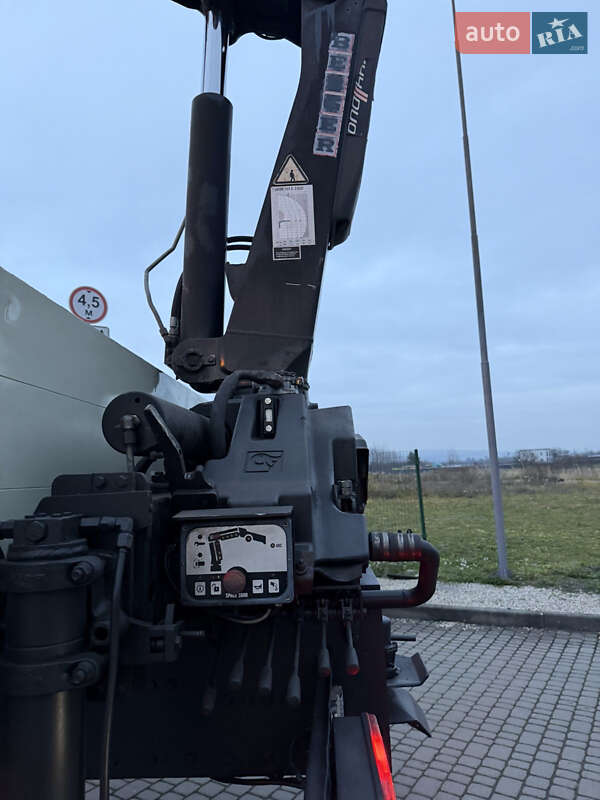 Кран-манипулятор MAN TGA 2003 в Тячеве